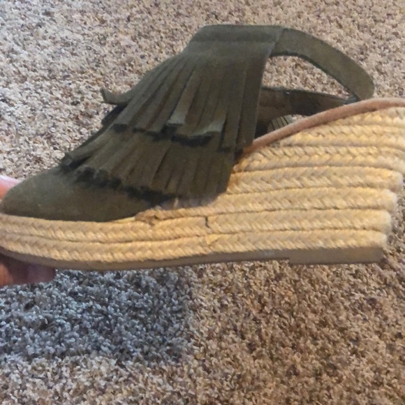 Minnetonka wedges - Picture 4 of 7